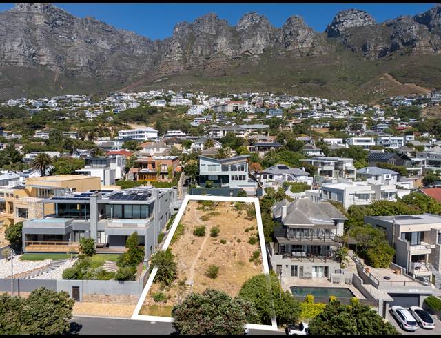 883M² VACANT LAND FOR SALE IN CAMPS BAY